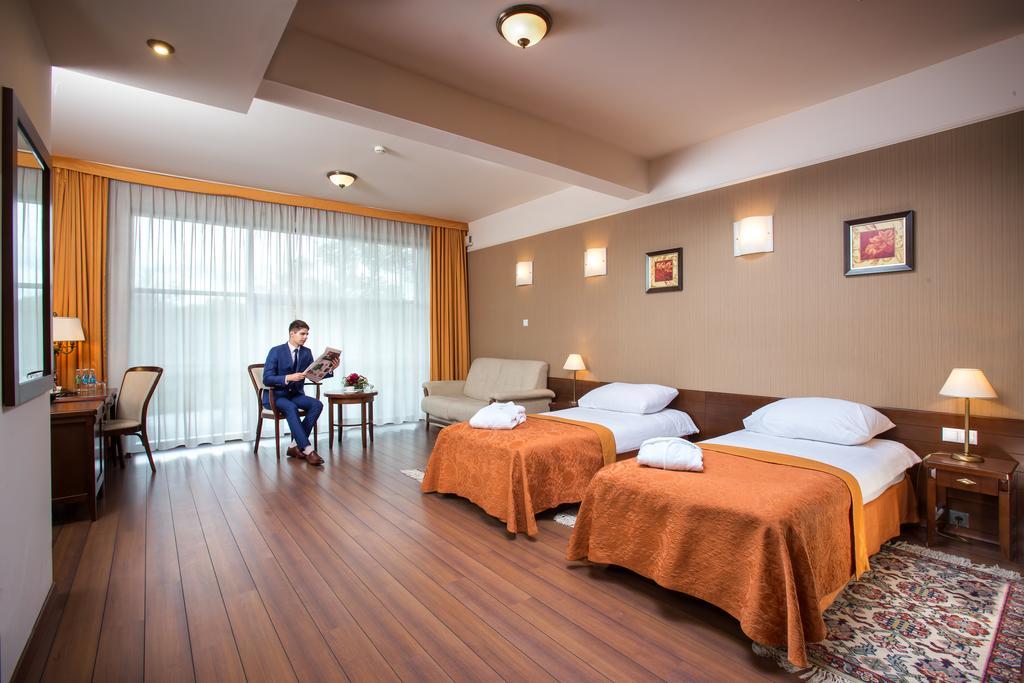 Hotel Sloneczny Mlyn Bydgoszcz Habitación foto